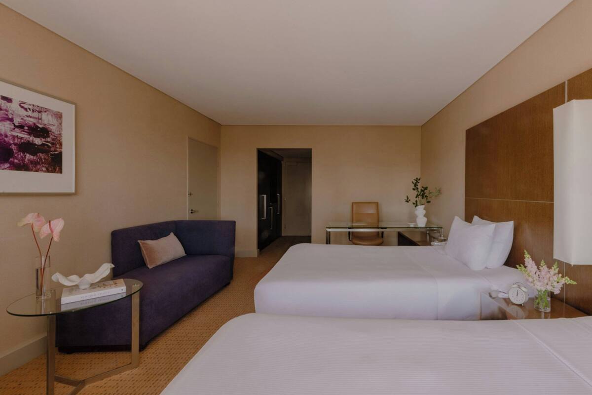 Premium bedding, minibar, in-room safe, desk