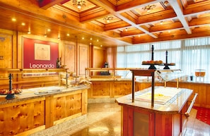 Daily buffet breakfast (EUR 19 per person)