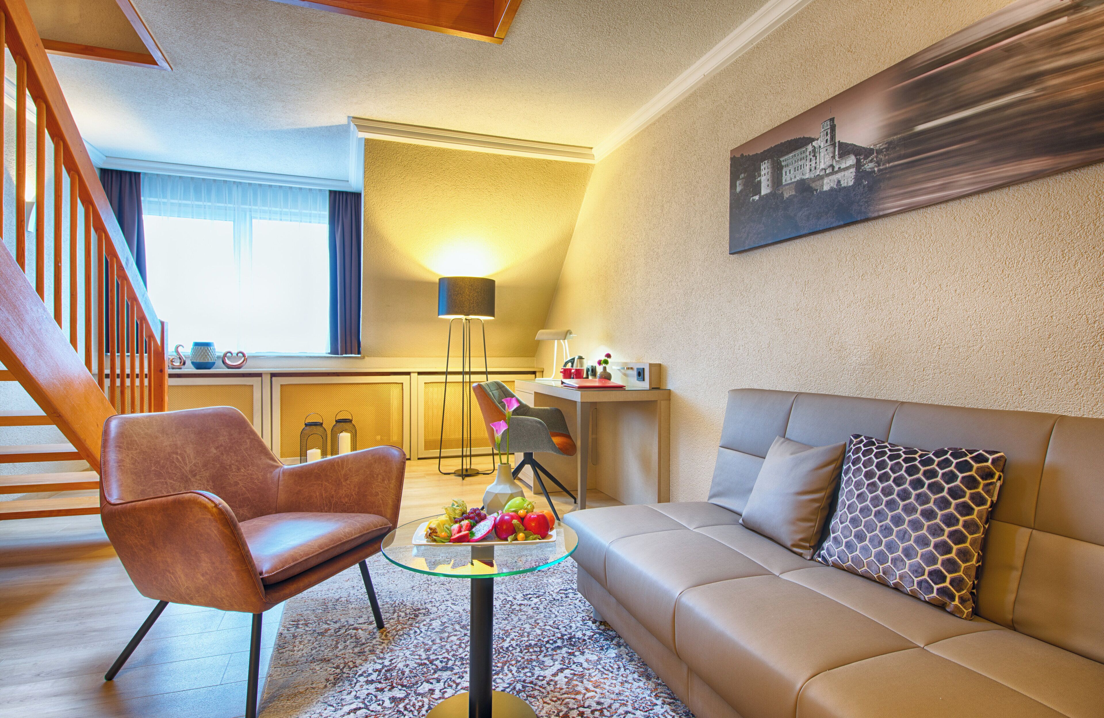 family room | hypo-allergenic bedding, in-room safe, desk, free cots/infant beds