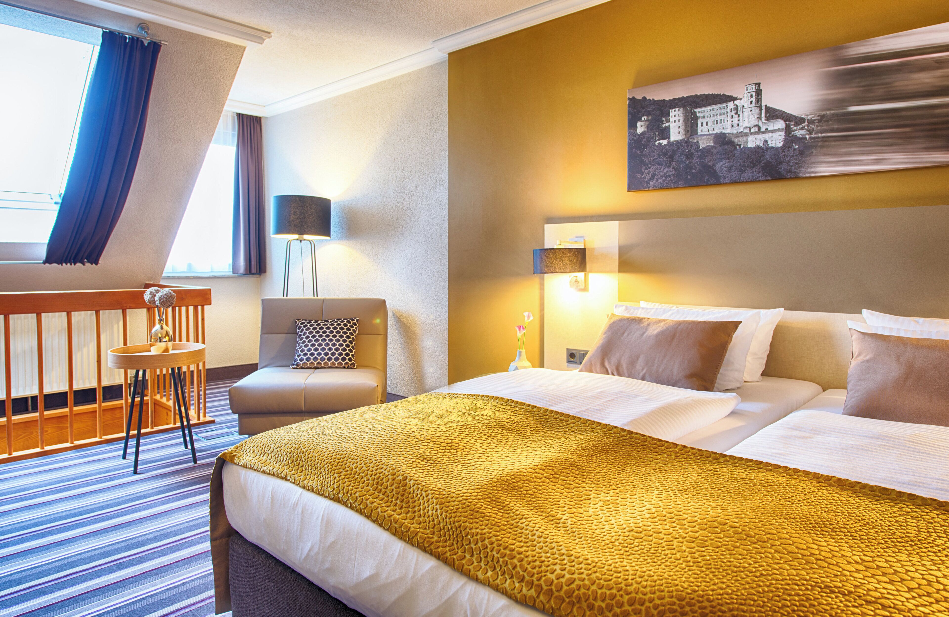 family room | hypo-allergenic bedding, in-room safe, desk, free cots/infant beds