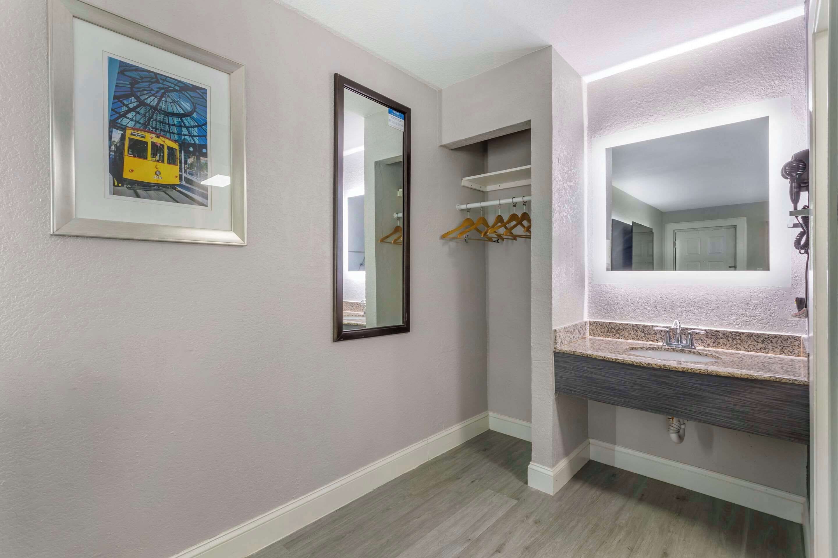 Photo - Quality Inn Gainesville near University