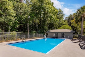 Outdoor pool, open 8:00 AM to 10:00 PM, pool umbrellas