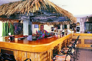 Bar (en el alojamiento)