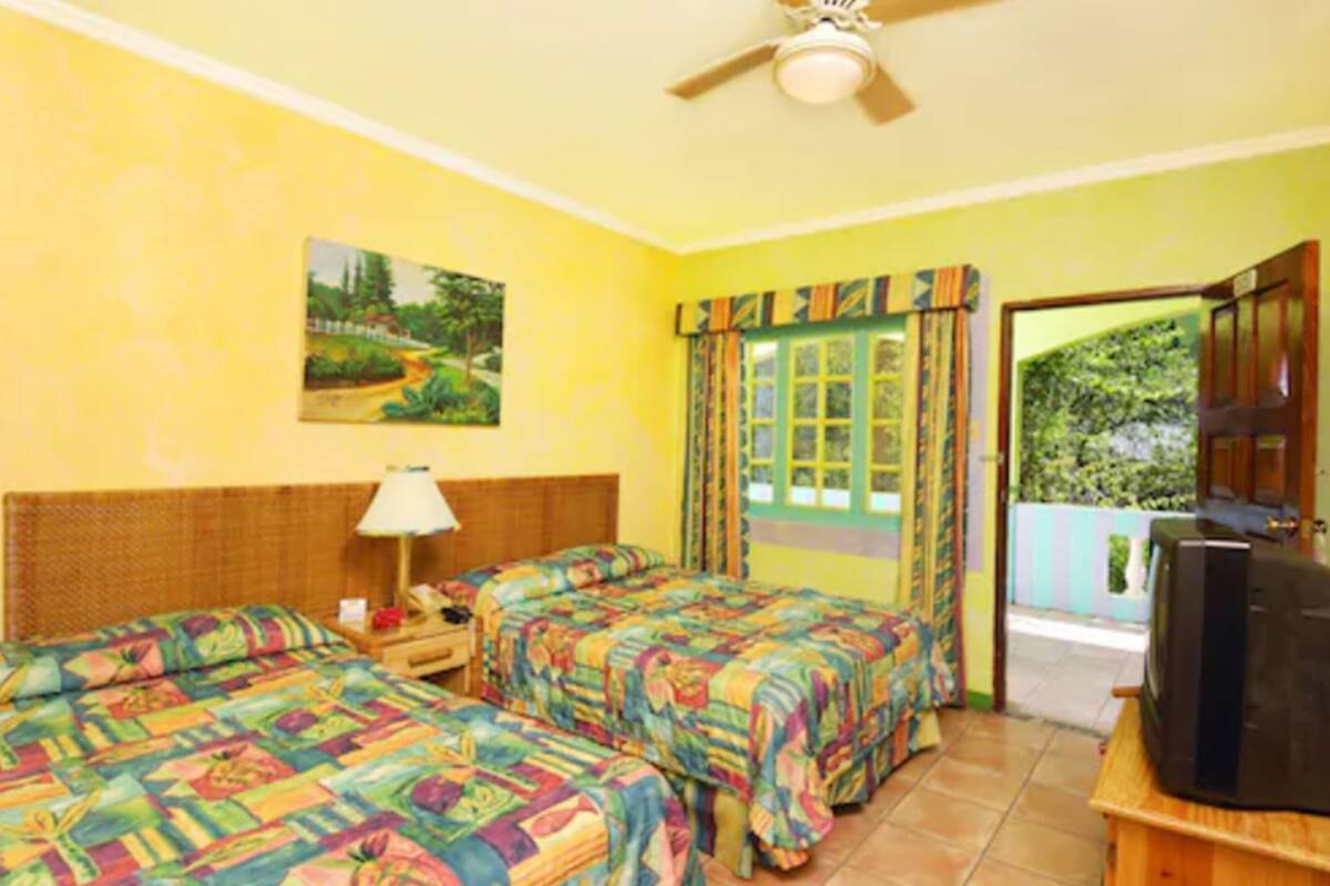 In-room safe, iron/ironing board (on request), bed sheets