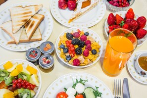 Petit déjeuner buffet compris tous les jours