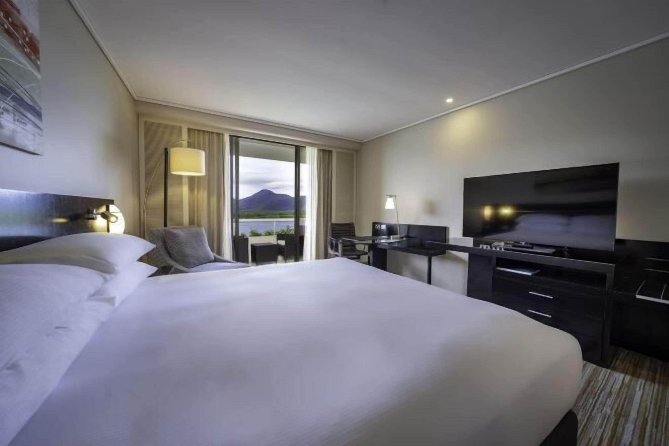 埃及棉床單、高級寢具、Select Comfort 床墊、客房內保險箱