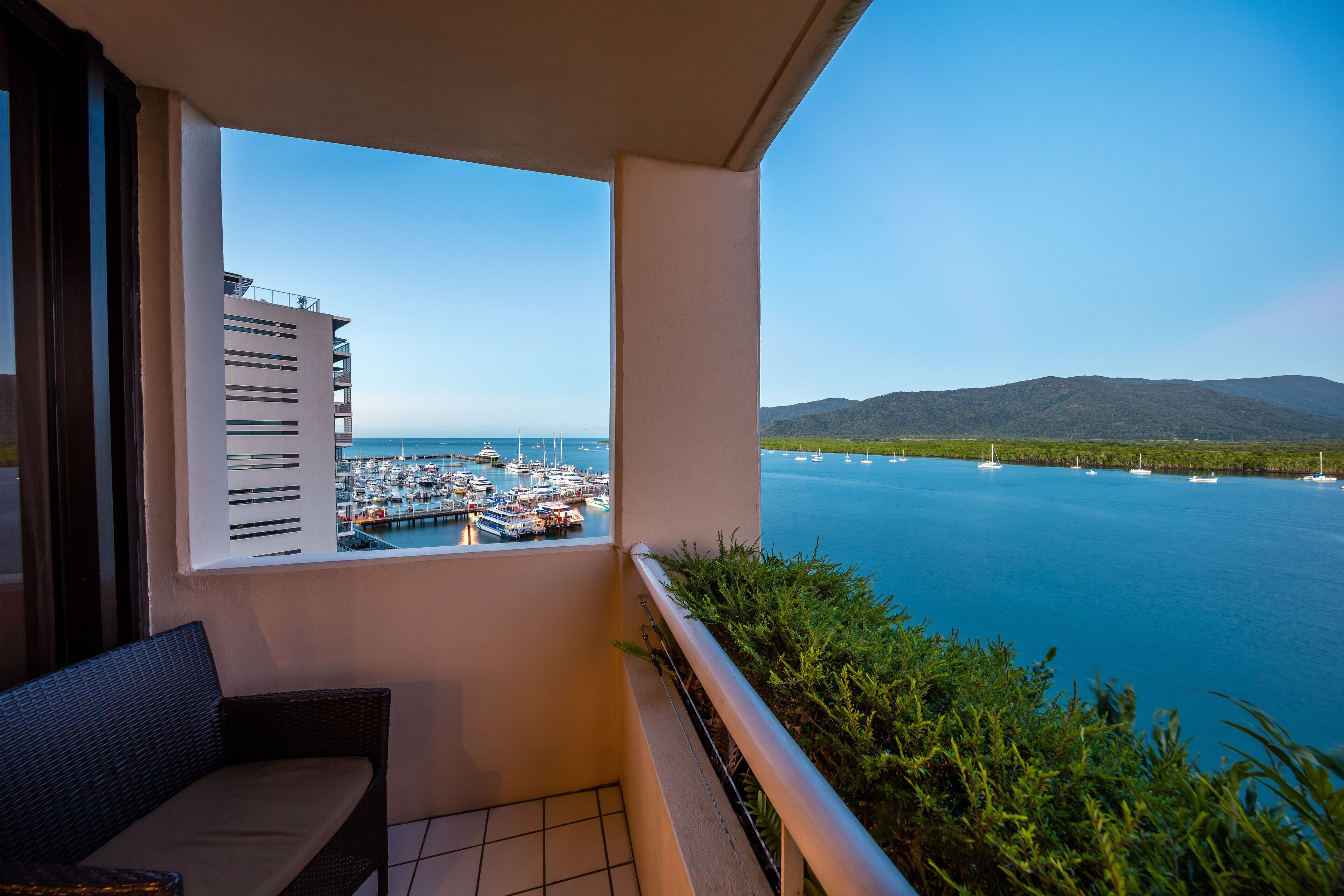 Photo - Hilton Cairns