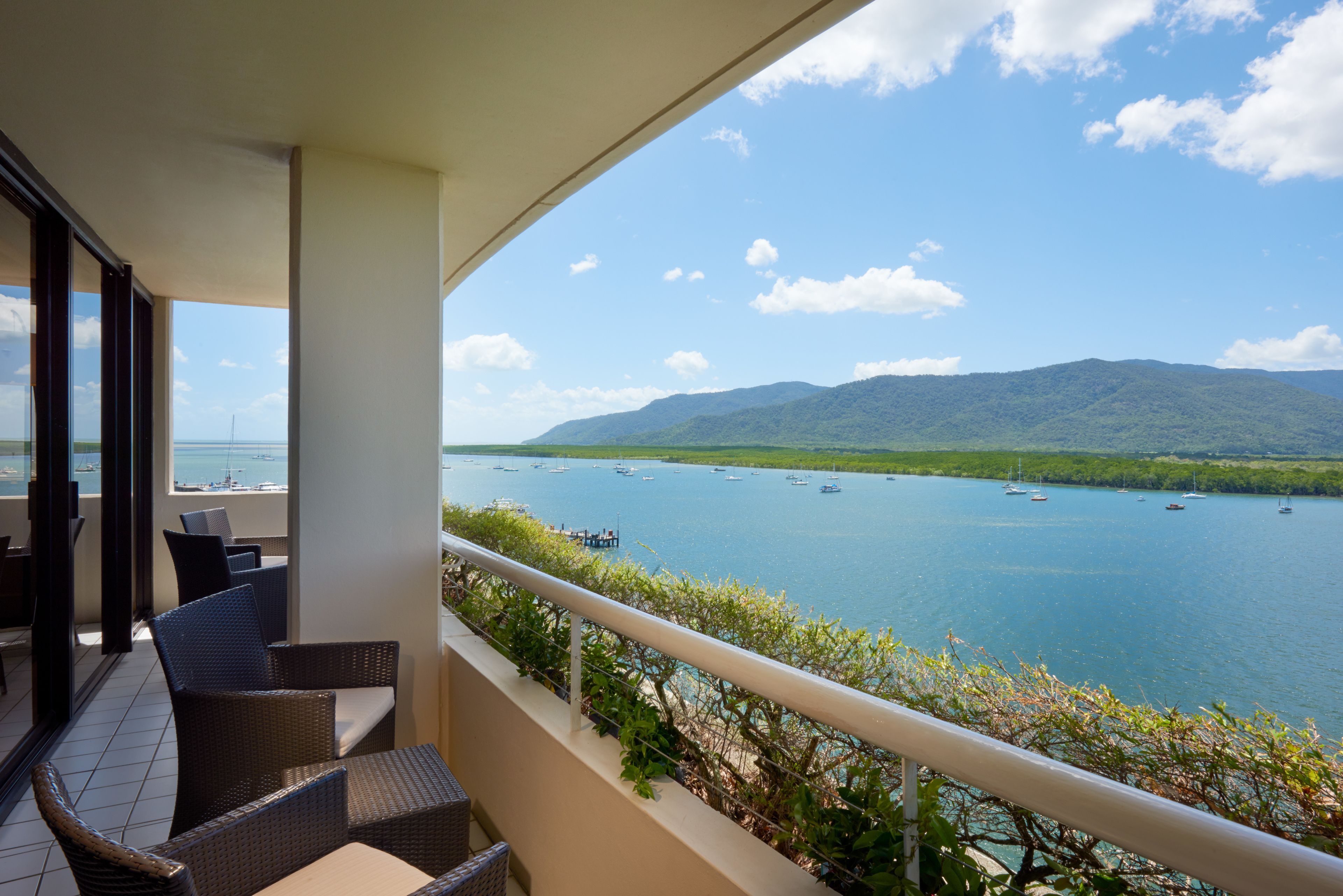 Photo - Hilton Cairns