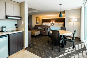 Suite, 2 Double Beds | Premium bedding, in-room safe, desk, blackout drapes