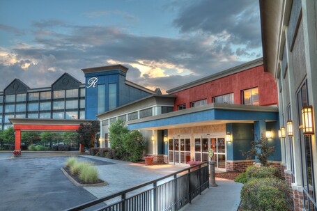 The Ramsey Hotel Convention Center - Image 38