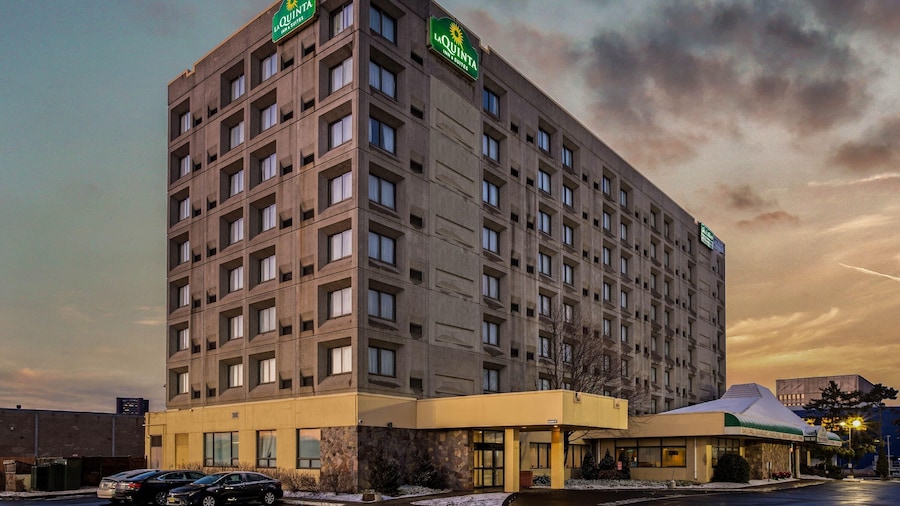 La Quinta Inn & Suites by Wyndham New Haven