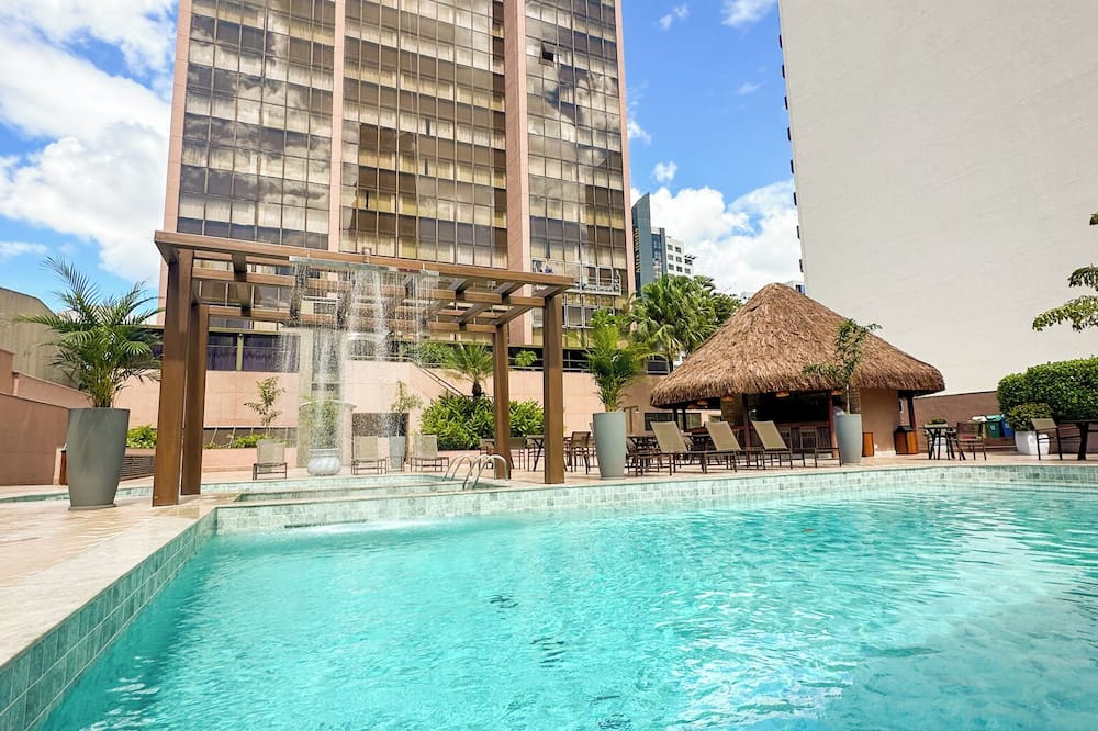Castro's Park Hotel