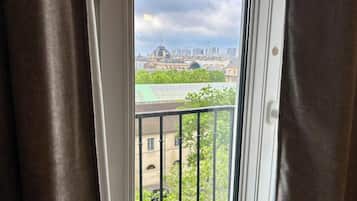 In-room safe, individually decorated, soundproofing, iron/ironing board