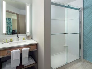 Bathroom shower - Hilton Garden Inn Atlanta-Buckhead (Atlanta)