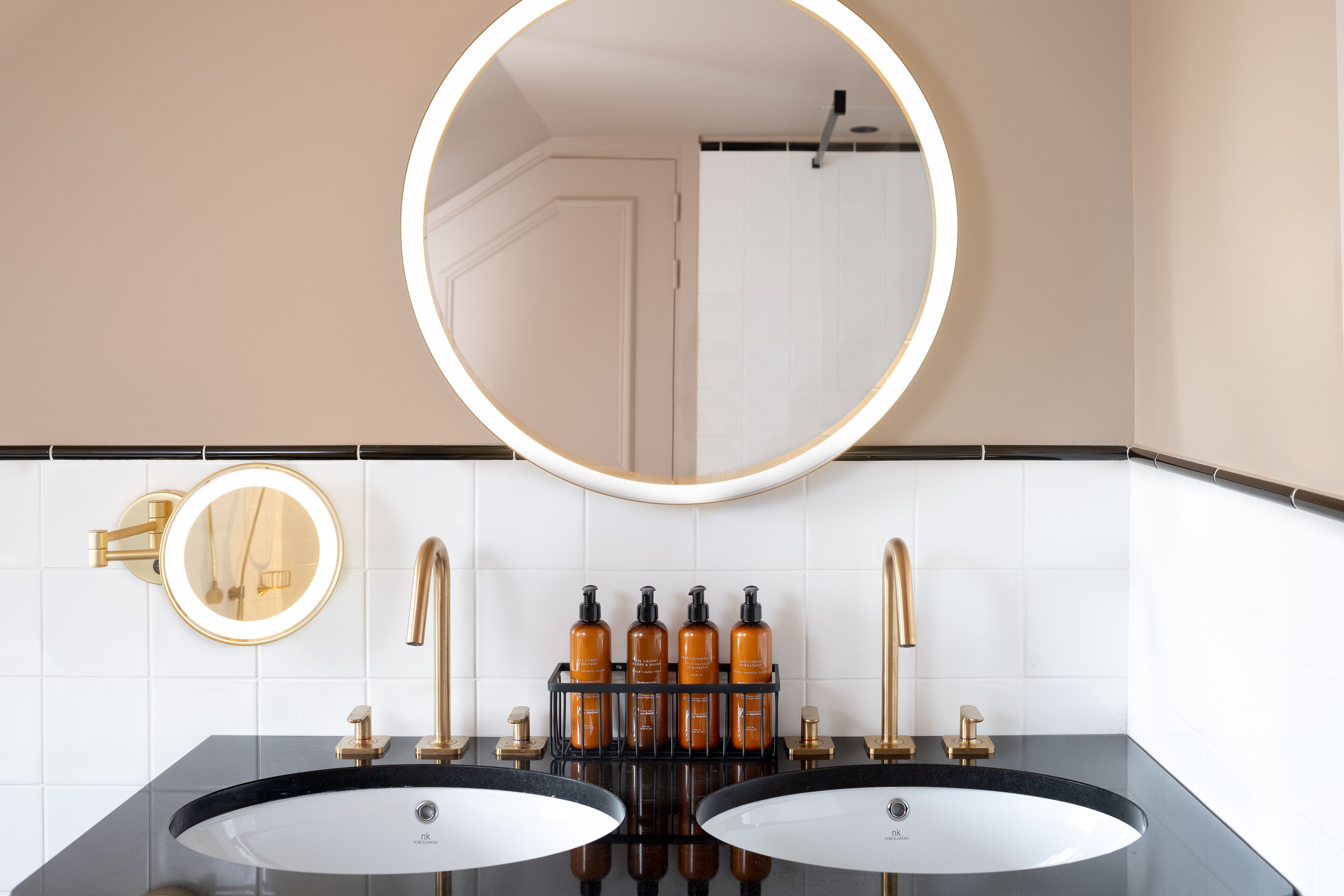 junior suite | bathroom | eco-friendly toiletries, towels