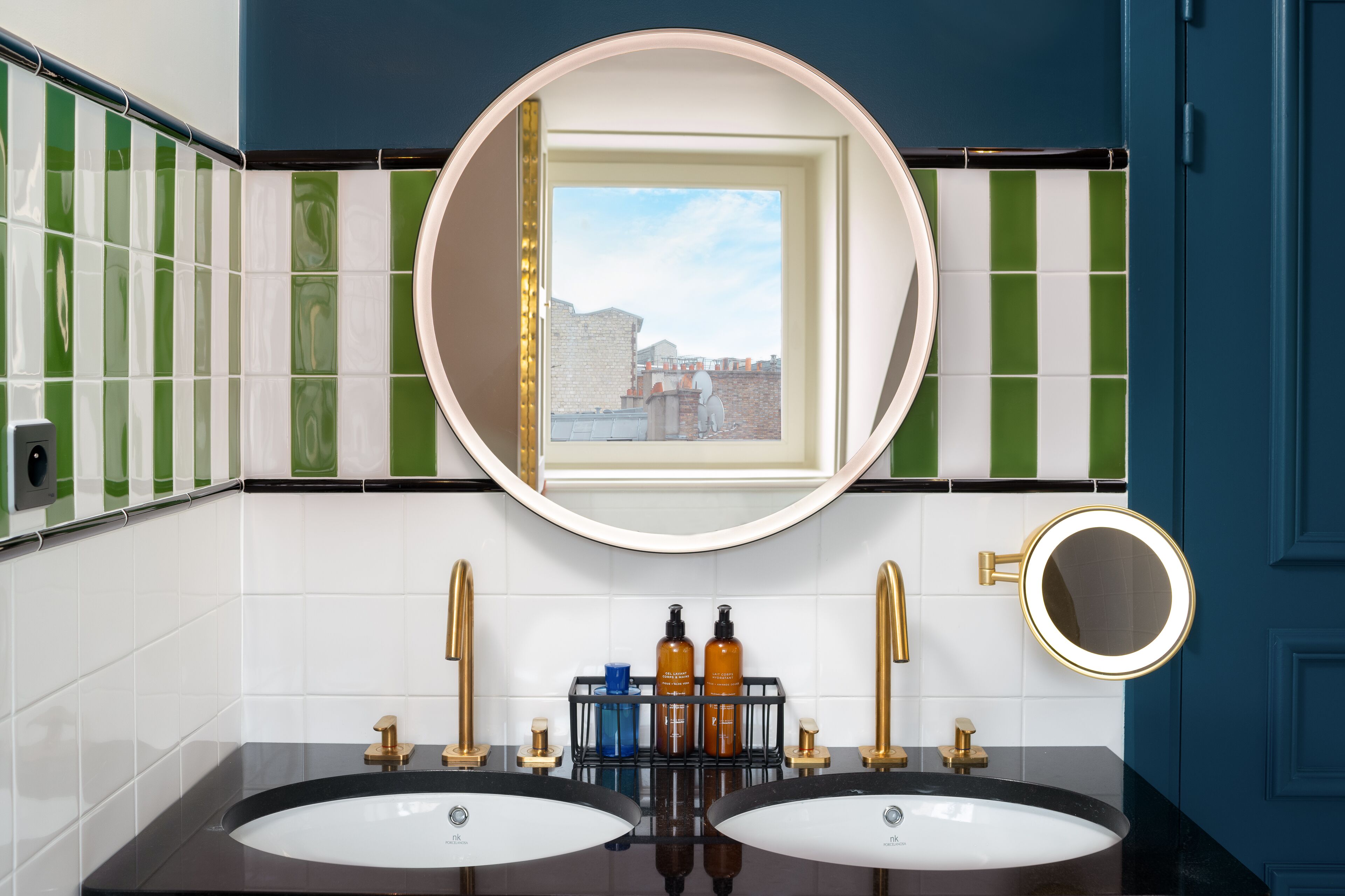 suite | bathroom | eco-friendly toiletries, towels