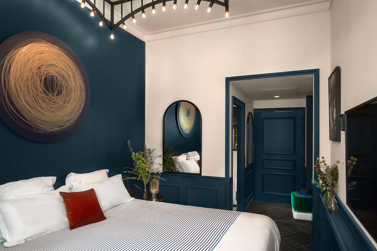 Sistema de insonorización, wifi gratis y ropa de cama