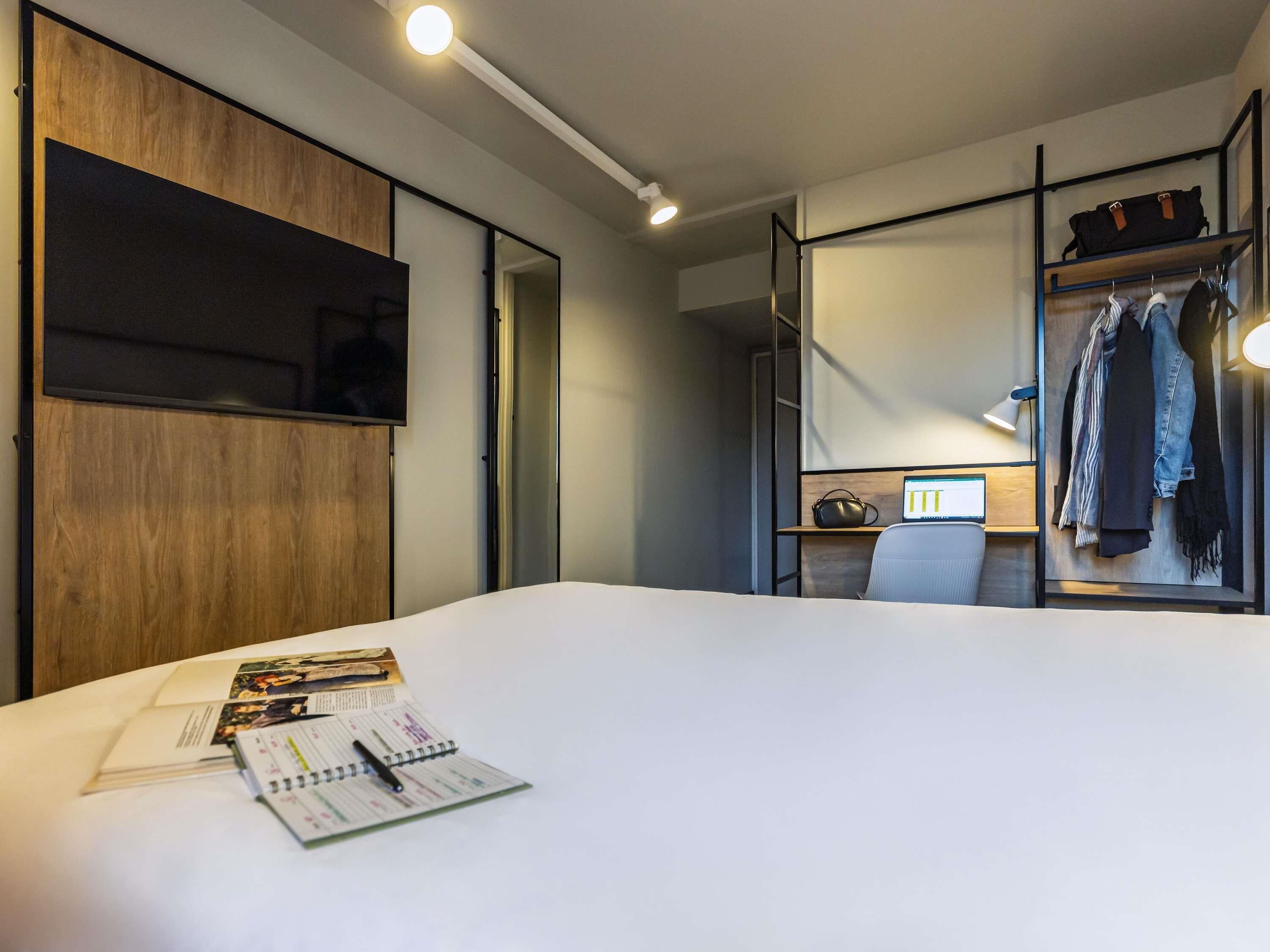 Standard Room, 1 Double Bed | Desk, iron/ironing board, free cribs/infant beds, free WiFi
