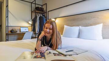 Standard Room, 1 Double Bed | Desk, iron/ironing board, free cribs/infant beds, free WiFi