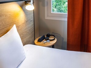 Desk, iron/ironing board, free cribs/infant beds, free WiFi - ibis Metz Centre Cathédrale (Metz)