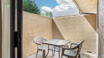 Suite, 1 King Bed, Accessible, Refrigerator & Microwave, No Pets (Adults Only) | Desk, blackout drapes, iron/ironing board, cribs/infant beds