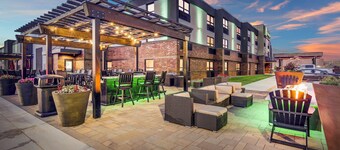 Holiday Inn & Suites St. Cloud by IHG