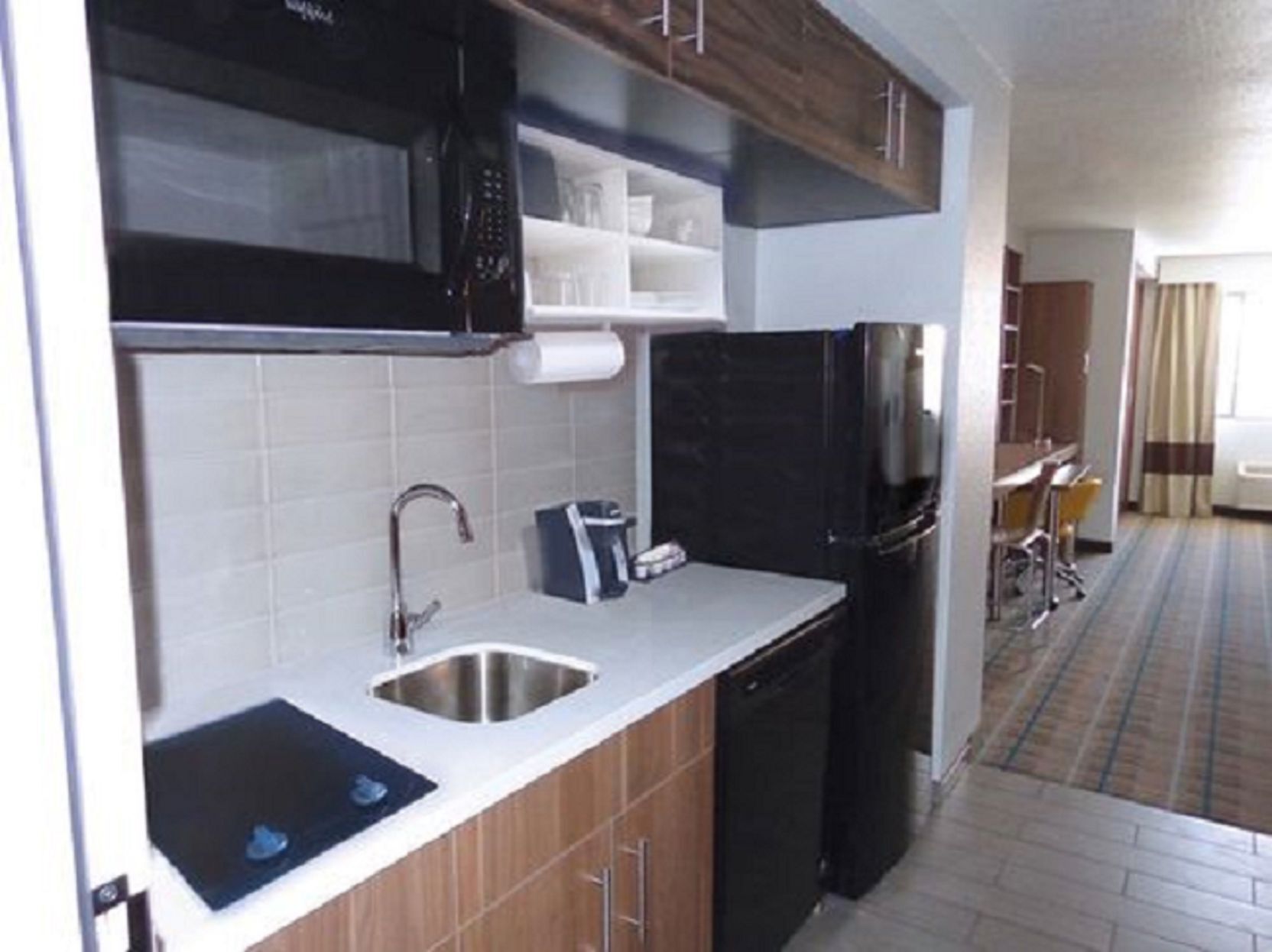 Private kitchen | Fridge, microwave, stovetop, dishwasher