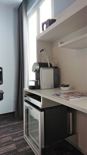 Dreibettzimmer | Schreibtisch, Verdunkelungsvorhänge, schallisolierte Zimmer