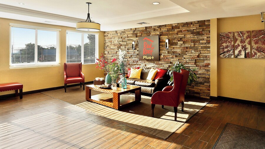 Red Roof Inn PLUS+ Washington DC - Rockville