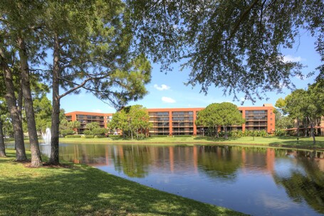 Rosen Inn Lake Buena Vista - Image 9