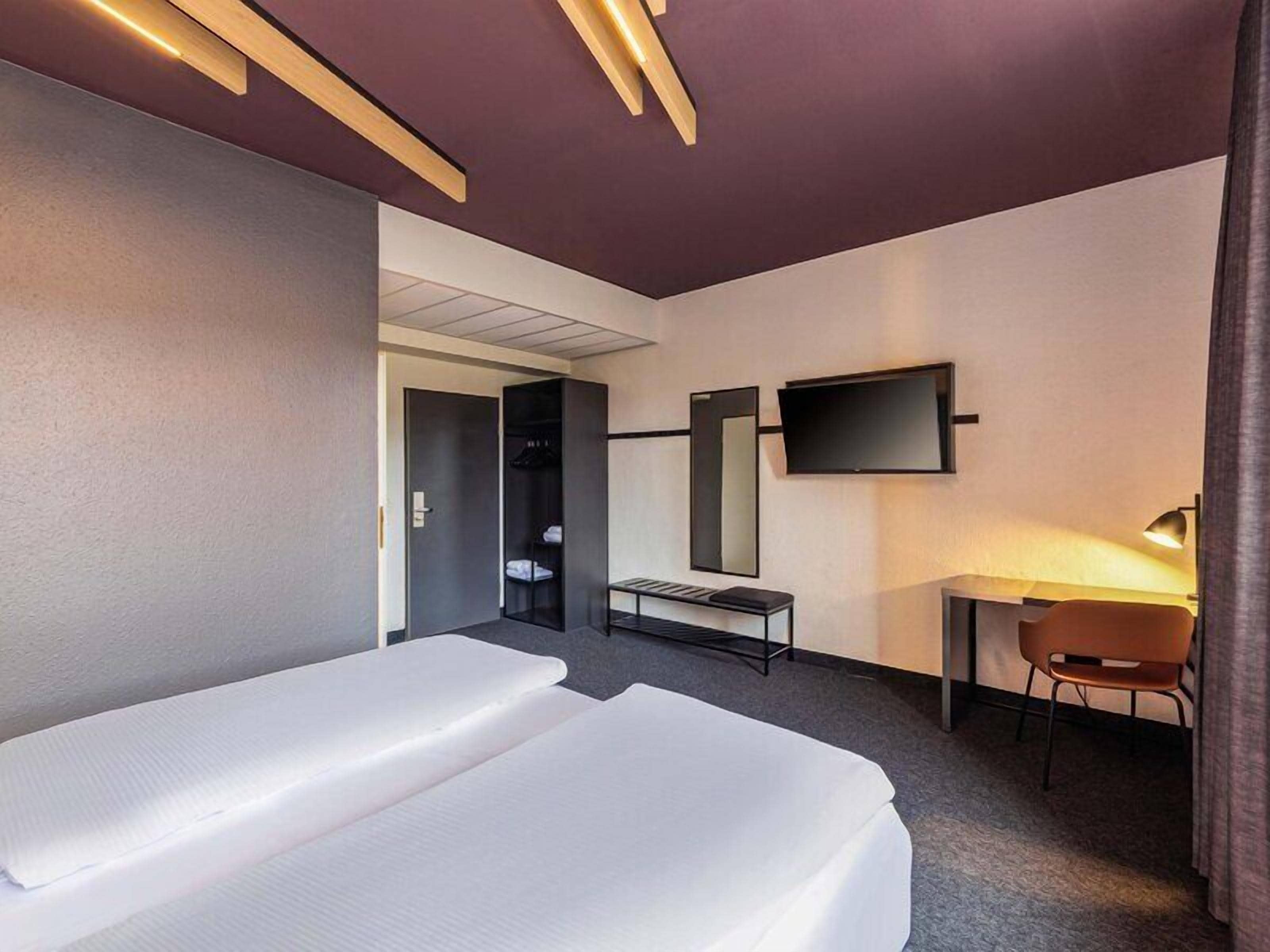 In-room safe, desk, soundproofing, iron/ironing board