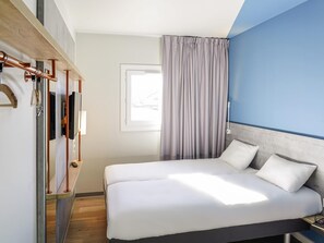 Standard Room, 2 Twin Beds | Desk, soundproofing, free WiFi, bed sheets - ibis Aubenas (Aubenas)