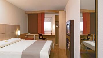 Bureau, chambres insonorisées, Wi-Fi gratuit, draps fournis