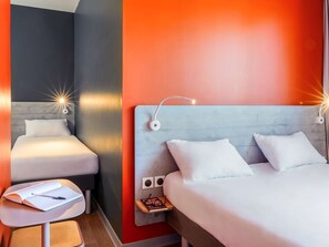Schreibtisch, schallisolierte Zimmer, kostenloses WLAN, Bettwäsche