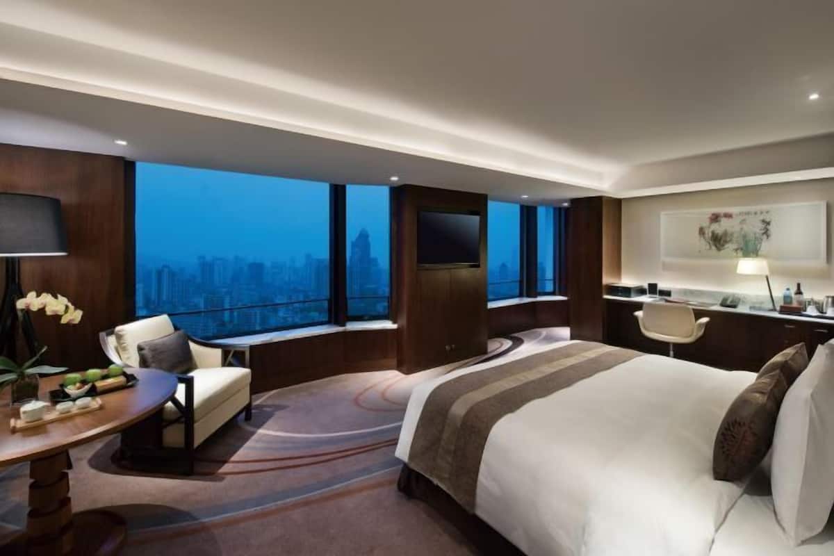 1 Schlafzimmer, hochwertige Bettwaren, Minibar, Zimmersafe