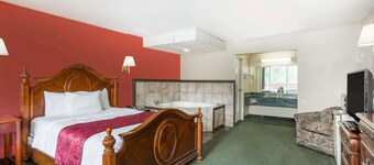 Ramada by Wyndham Roanoke