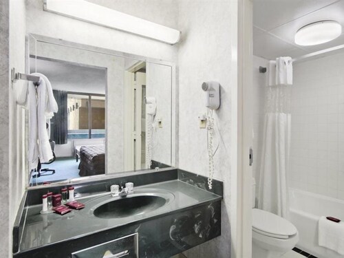 Ramada by Wyndham Roanoke