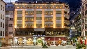 Façade de l’hébergement – soirée/nuit