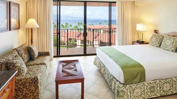 Suite Junior, cuisine | Literie hypoallergénique, coffres-forts dans les chambres, bureau