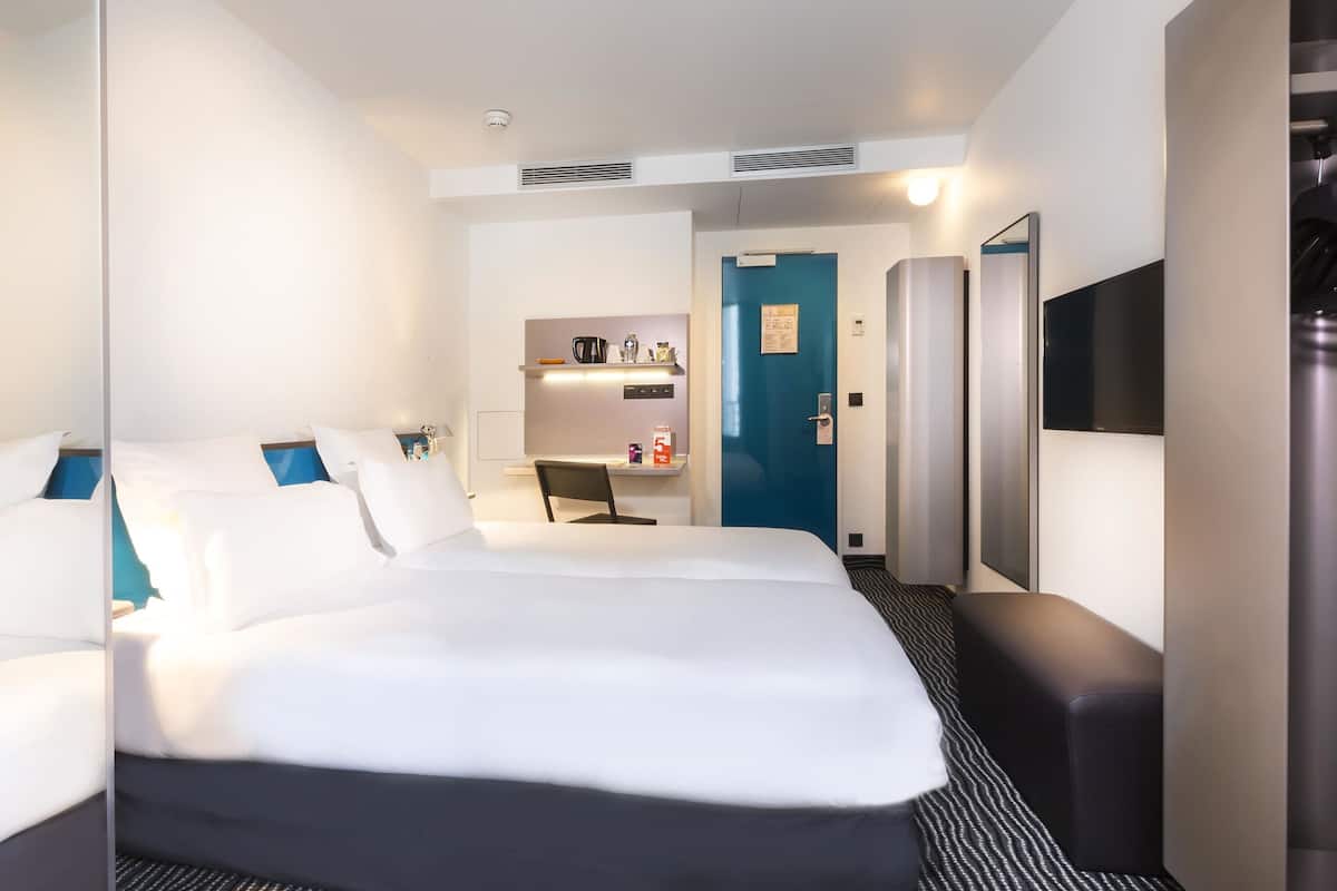 Libertel Canal Saint Martin In Paris Find Hotel Reviews Rooms And libertel-canal-saint-martin-in-paris-find-hotel-reviews-rooms-and