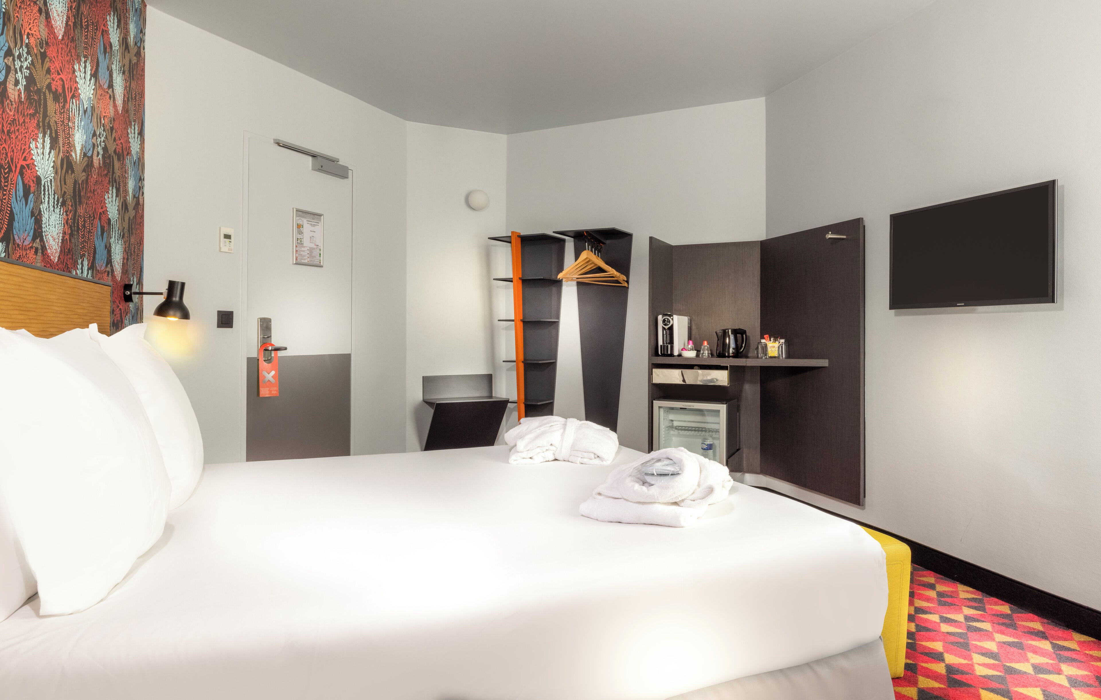 club double room | room amenity