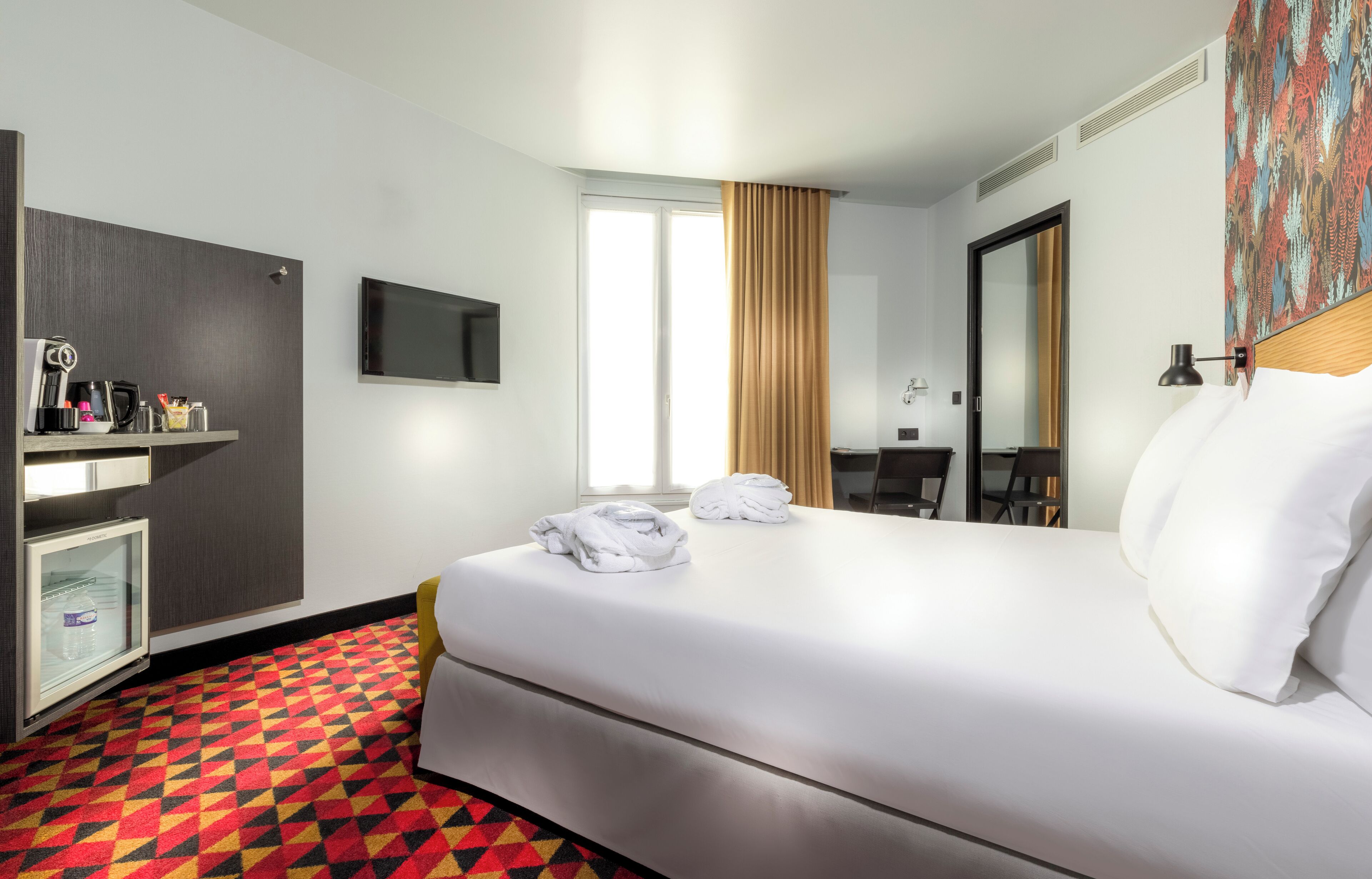 club double room | desk, blackout curtains, iron/ironing board, free wifi