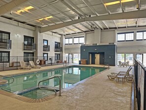 Indoor pool, pool loungers