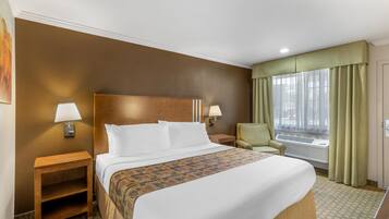 Standard Room, 1 Queen Bed, Non Smoking, Refrigerator & Microwave