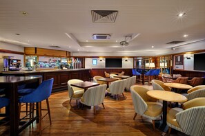 Bar (en la propiedad)