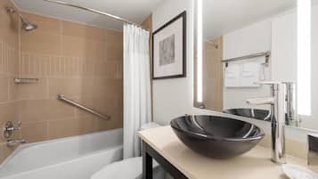 Room, 1 Queen Bed, Non Smoking | Bathroom | Combined shower/tub, hair dryer, towels, soap