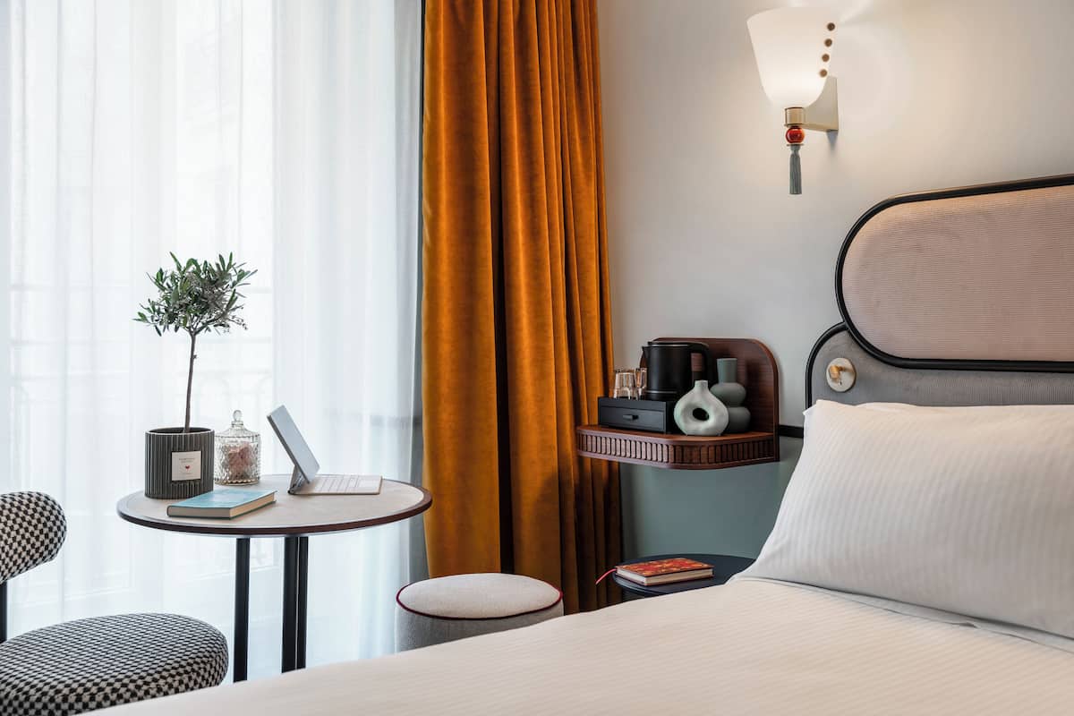 In-room safe, desk, soundproofing, iron/ironing board