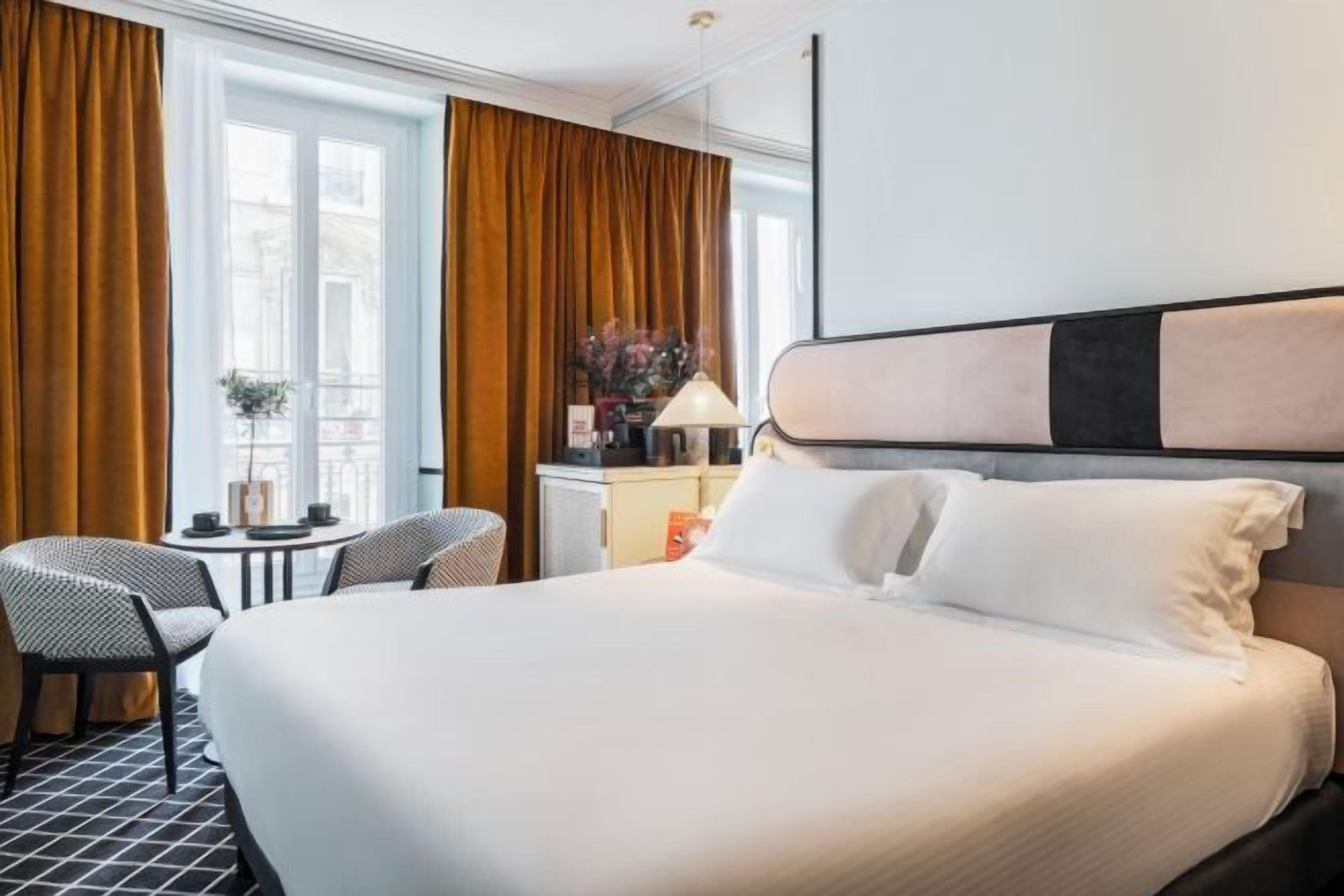 In-room safe, desk, laptop workspace, soundproofing