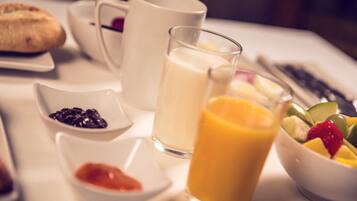 Daily buffet breakfast (EUR 15 per person)