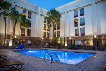 Outdoor pool, sun loungers